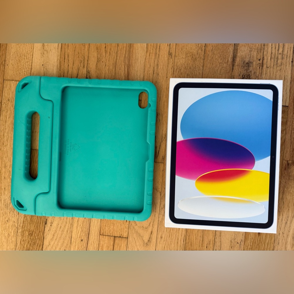 APPLE IPAD 10TH GENERATION 256 GB BLUE 10.9 (2022) - Picture 7 of 10